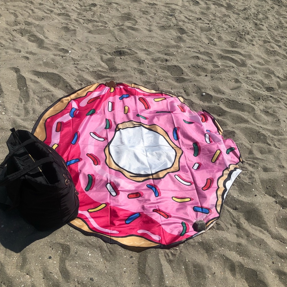 Donut Beach Throw - Picture 2 of 4